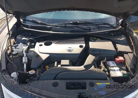 2015 Nissan Altima 2.5 S z USA, uszkodzony, nr VIN 1N4AL3AP3FC464504